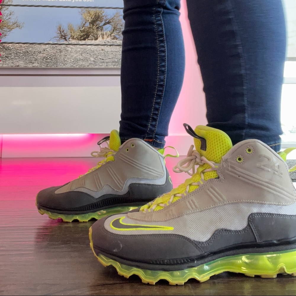 Vintage Air Max Jr GS Nuetral Grey Volt